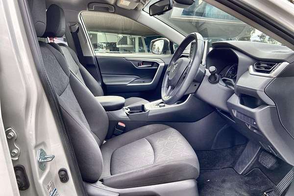 2021 Toyota RAV4 GXL AXAH54R