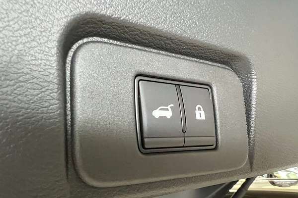 2025 Nissan X-TRAIL Ti e-POWER T33