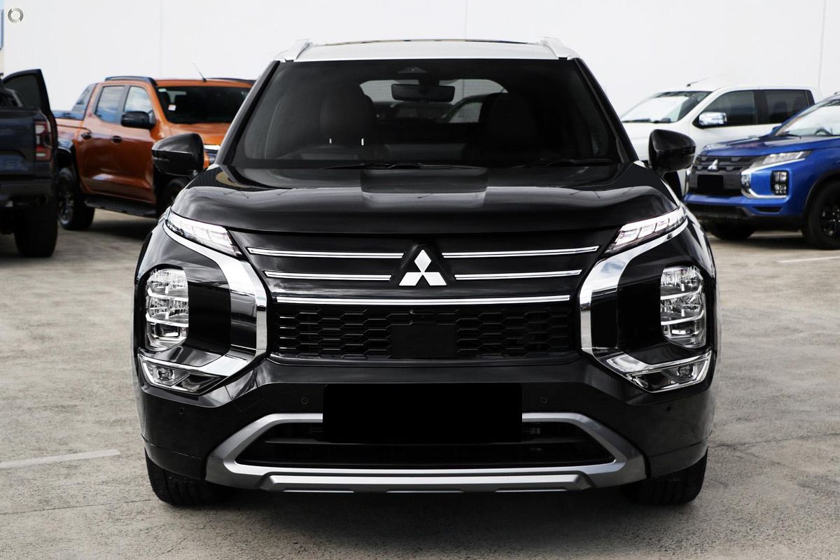 2025 Mitsubishi Outlander Exceed Tourer ZM