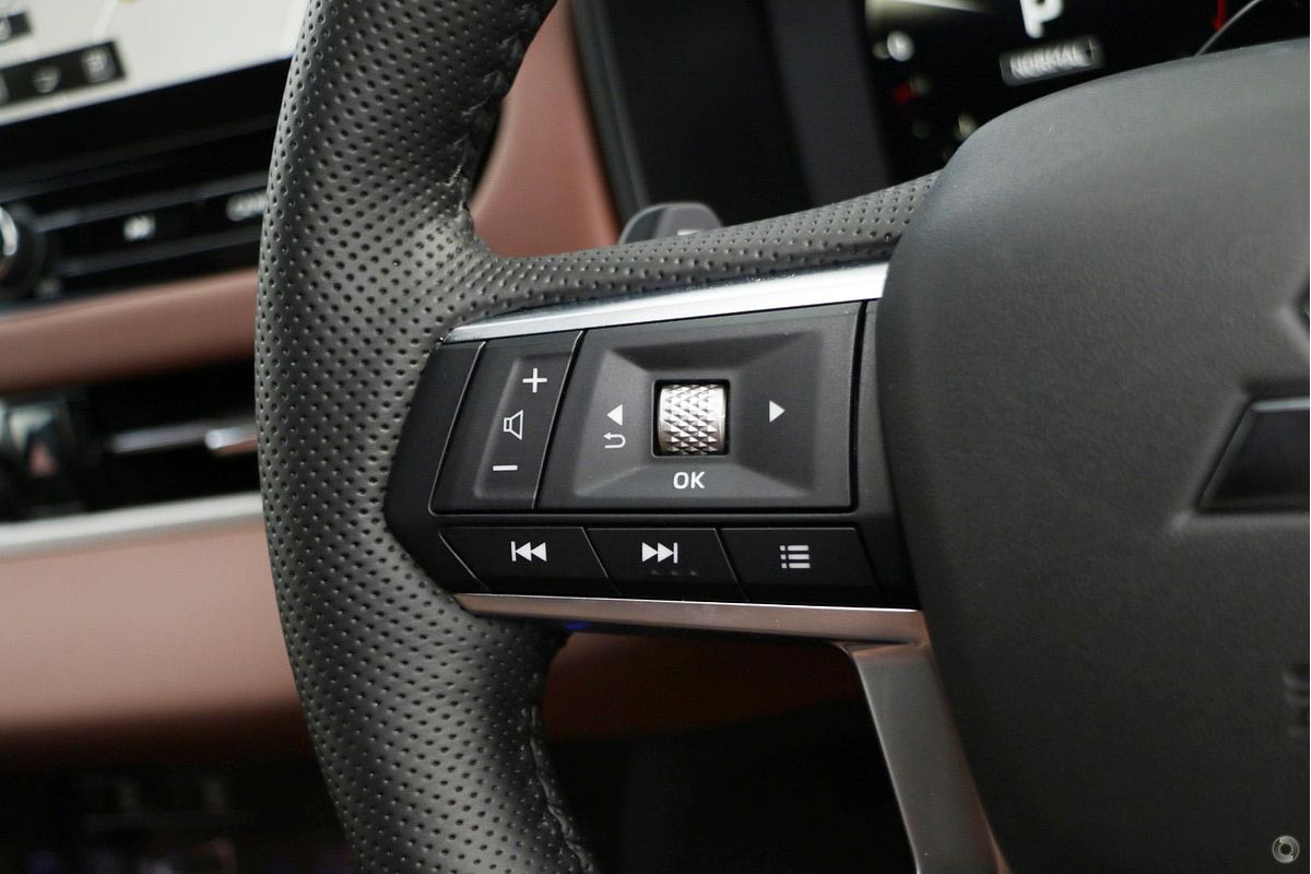 2025 Mitsubishi Outlander Exceed Tourer ZM