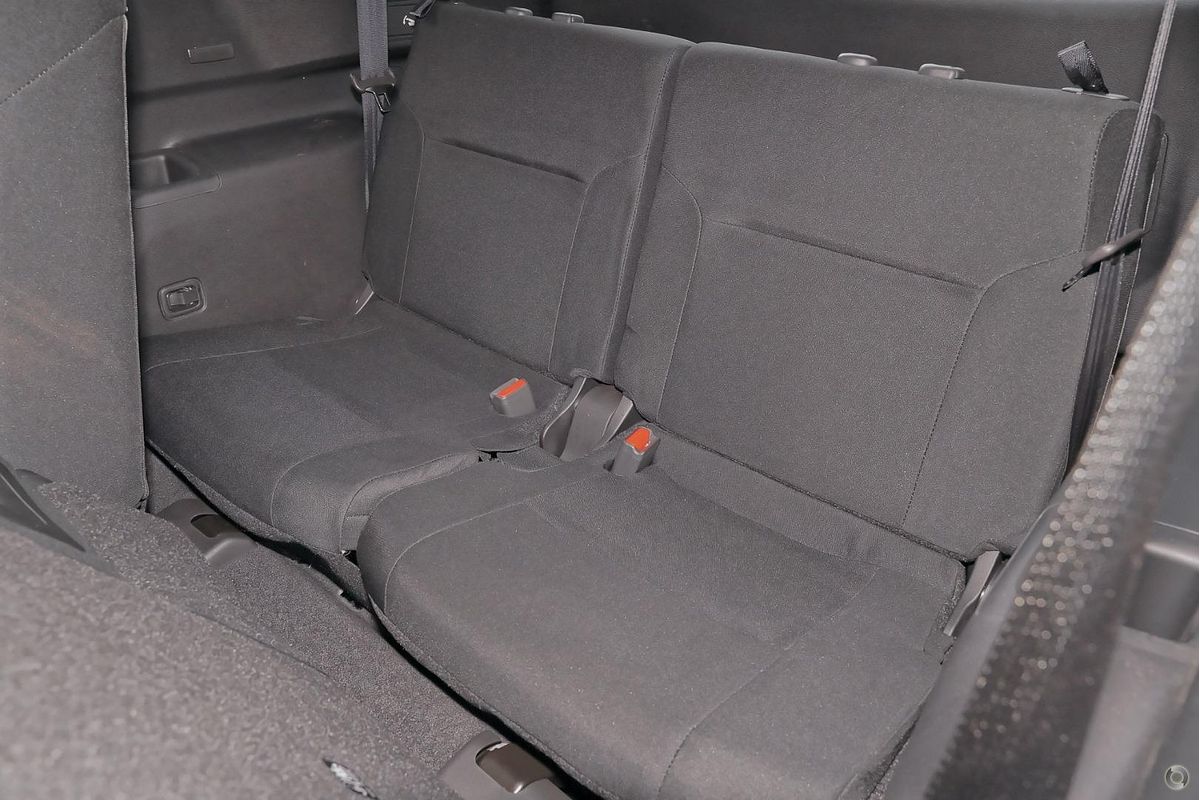 2025 Mitsubishi Outlander LS ZM