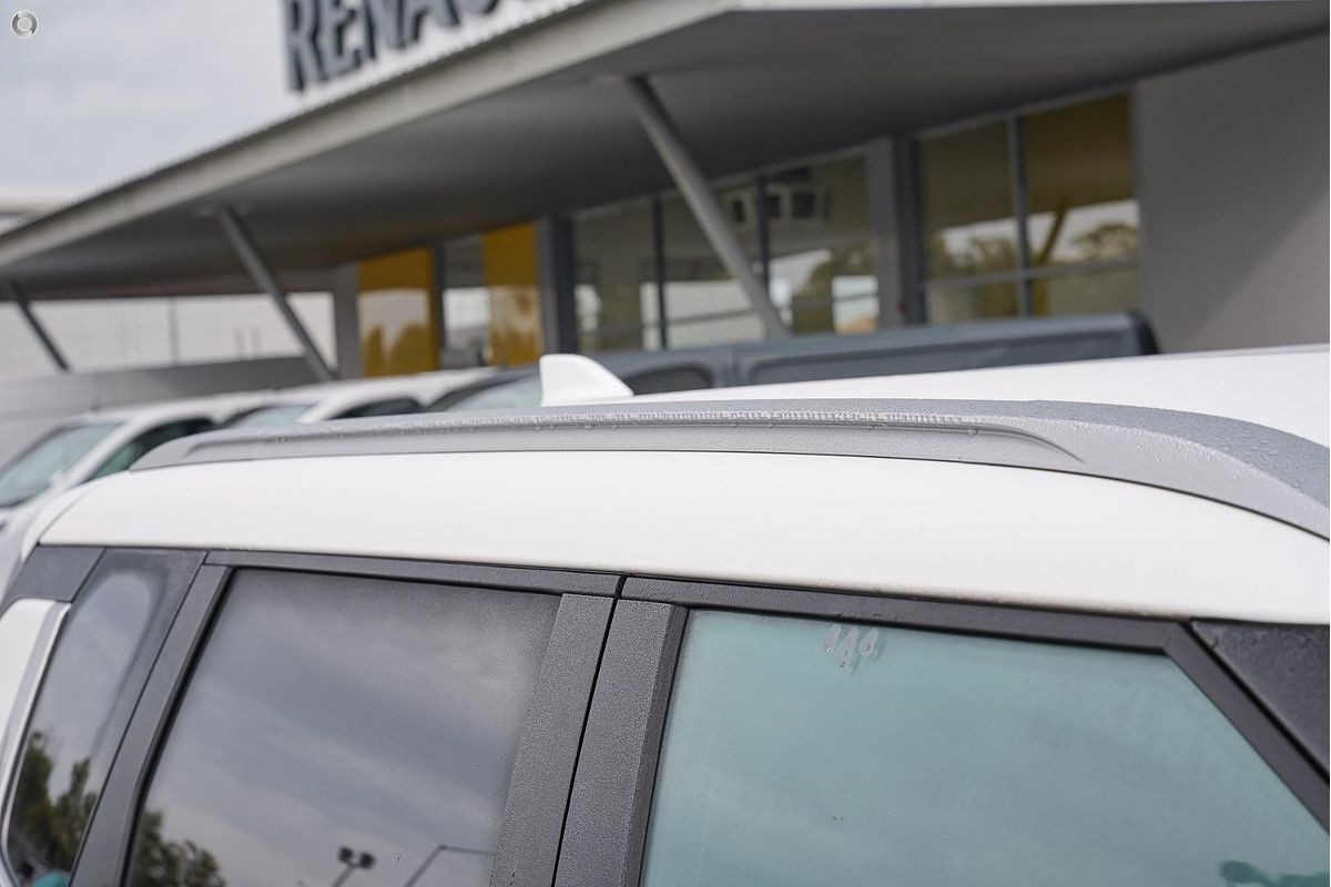 2025 Mitsubishi Outlander LS ZM