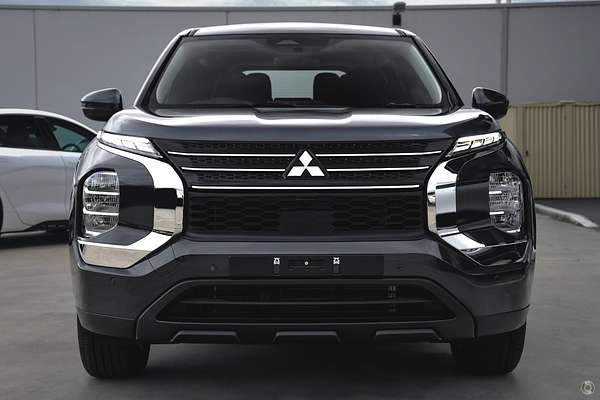 2025 Mitsubishi Outlander ES ZM