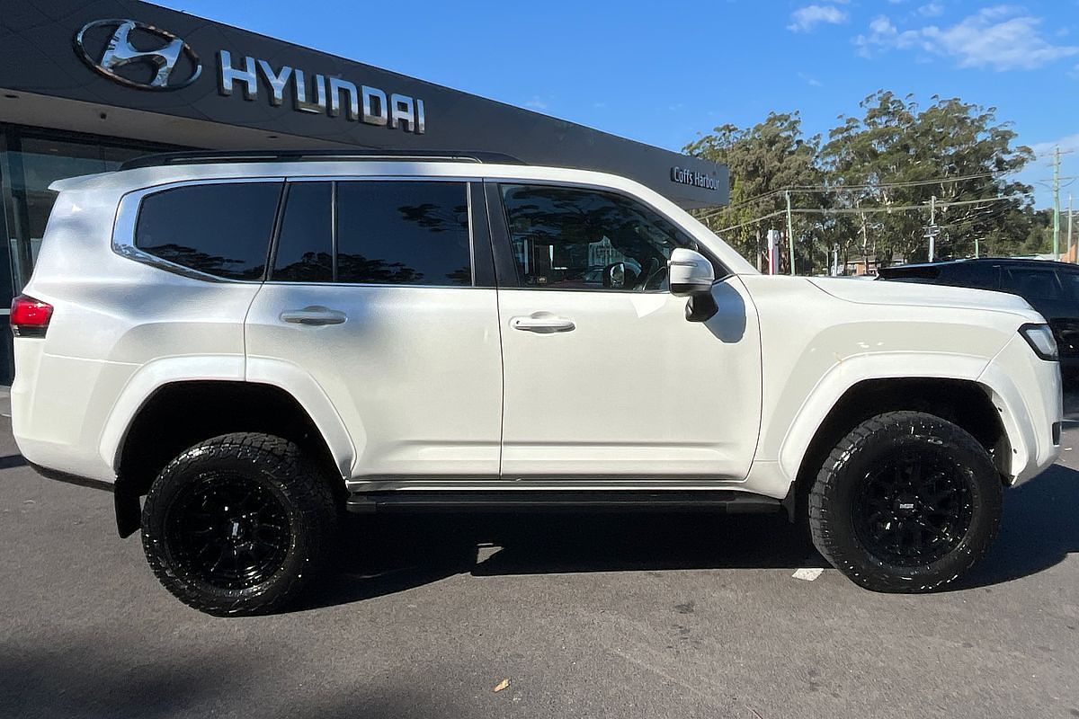 2022 Toyota Landcruiser VX FJA300R