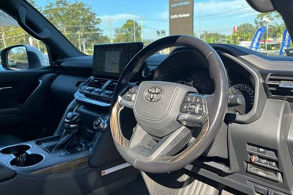 2022 Toyota Landcruiser VX FJA300R