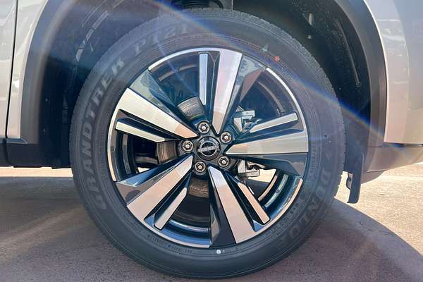 2025 Nissan X-TRAIL Ti T33