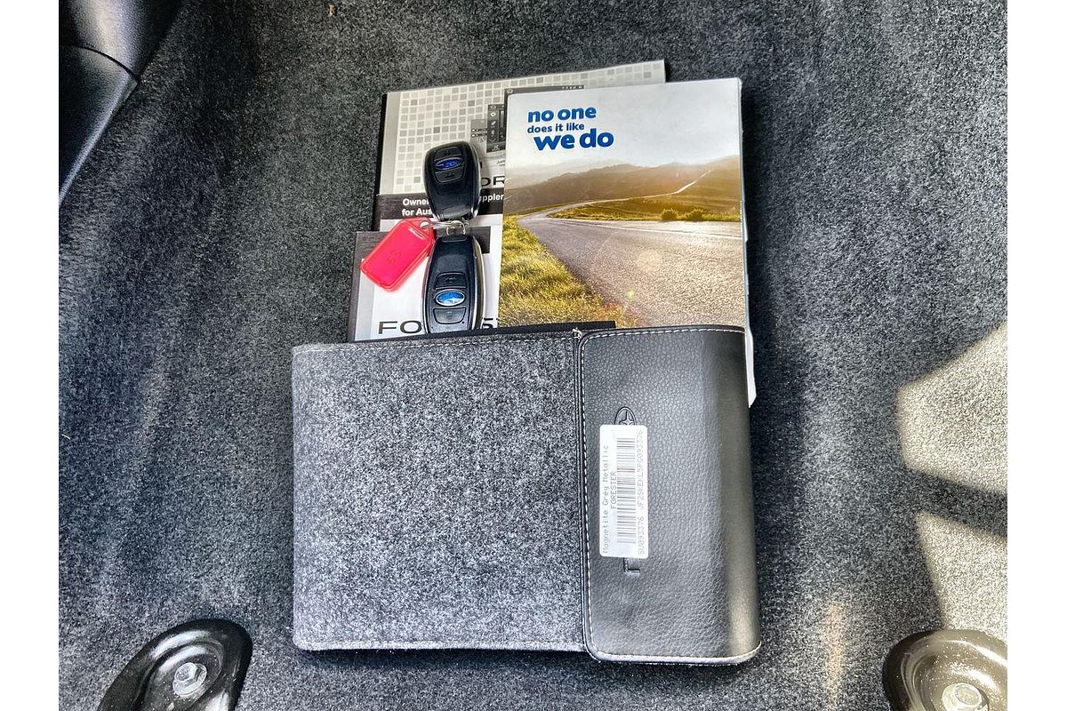 2022 Subaru Forester Hybrid L S5