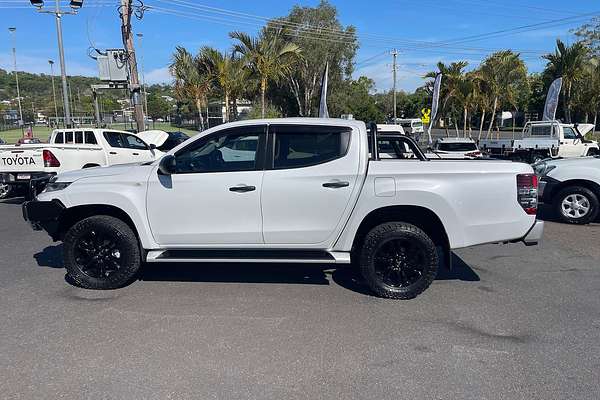2021 Mitsubishi Triton GLX-R MR 4X4