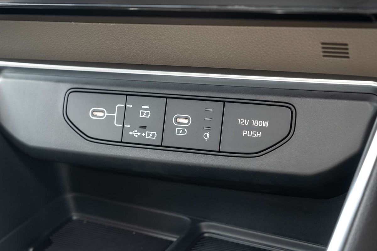 2025 Kia Carnival GT-Line KA4 PE