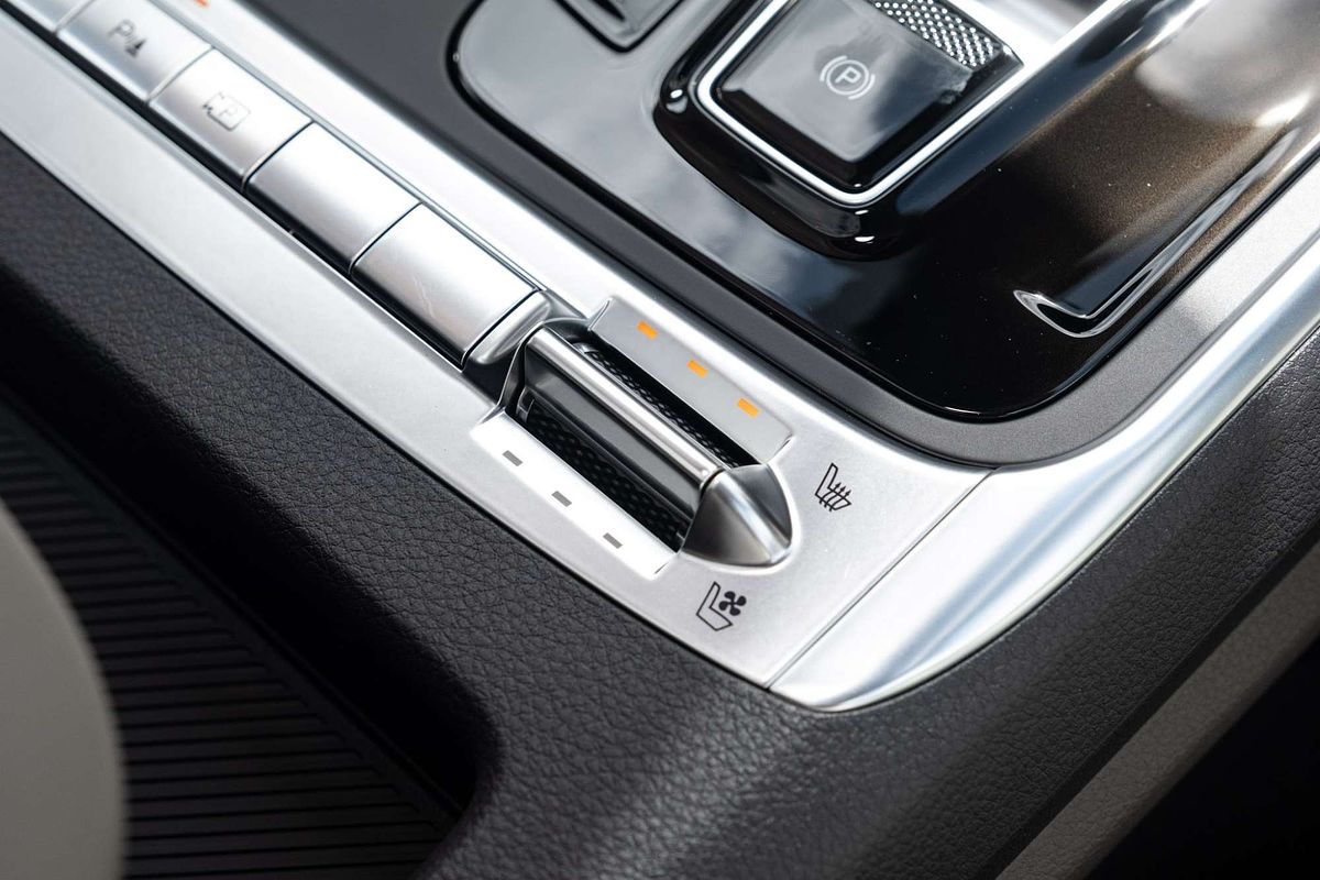 2025 Kia Carnival GT-Line KA4 PE