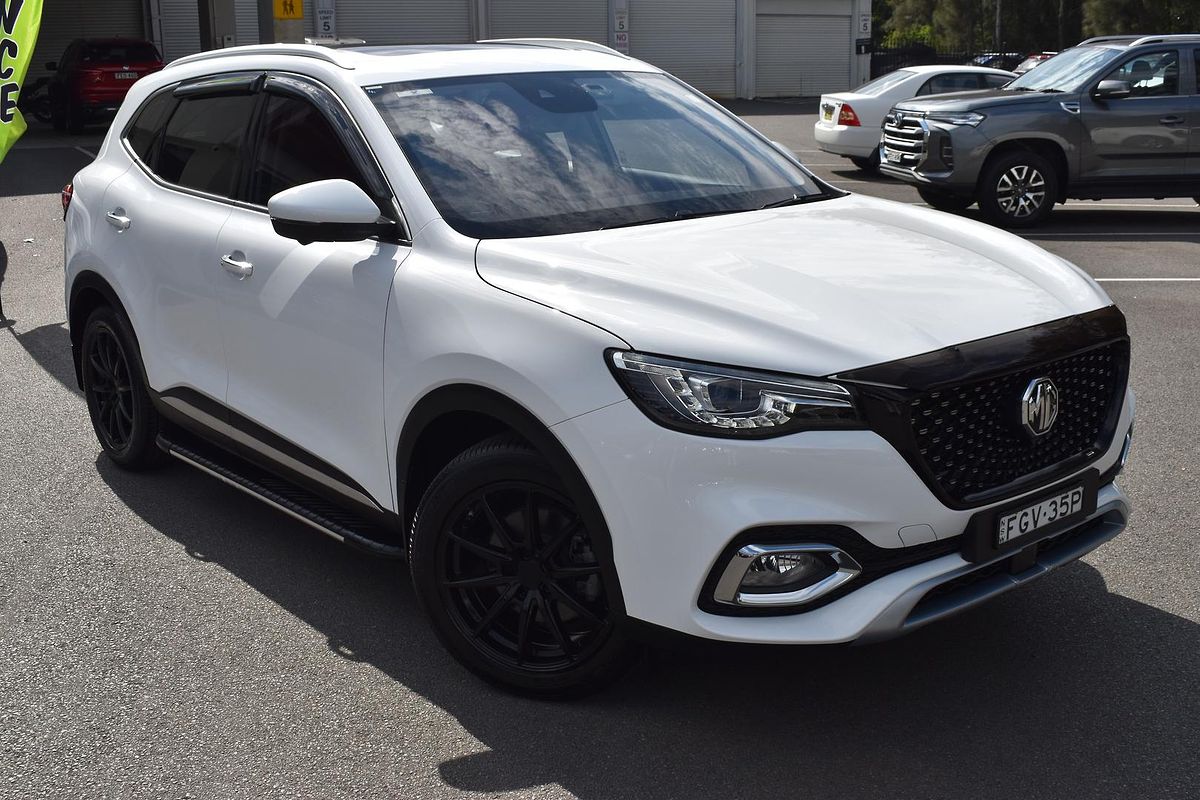 2024 MG HS Essence SAS23