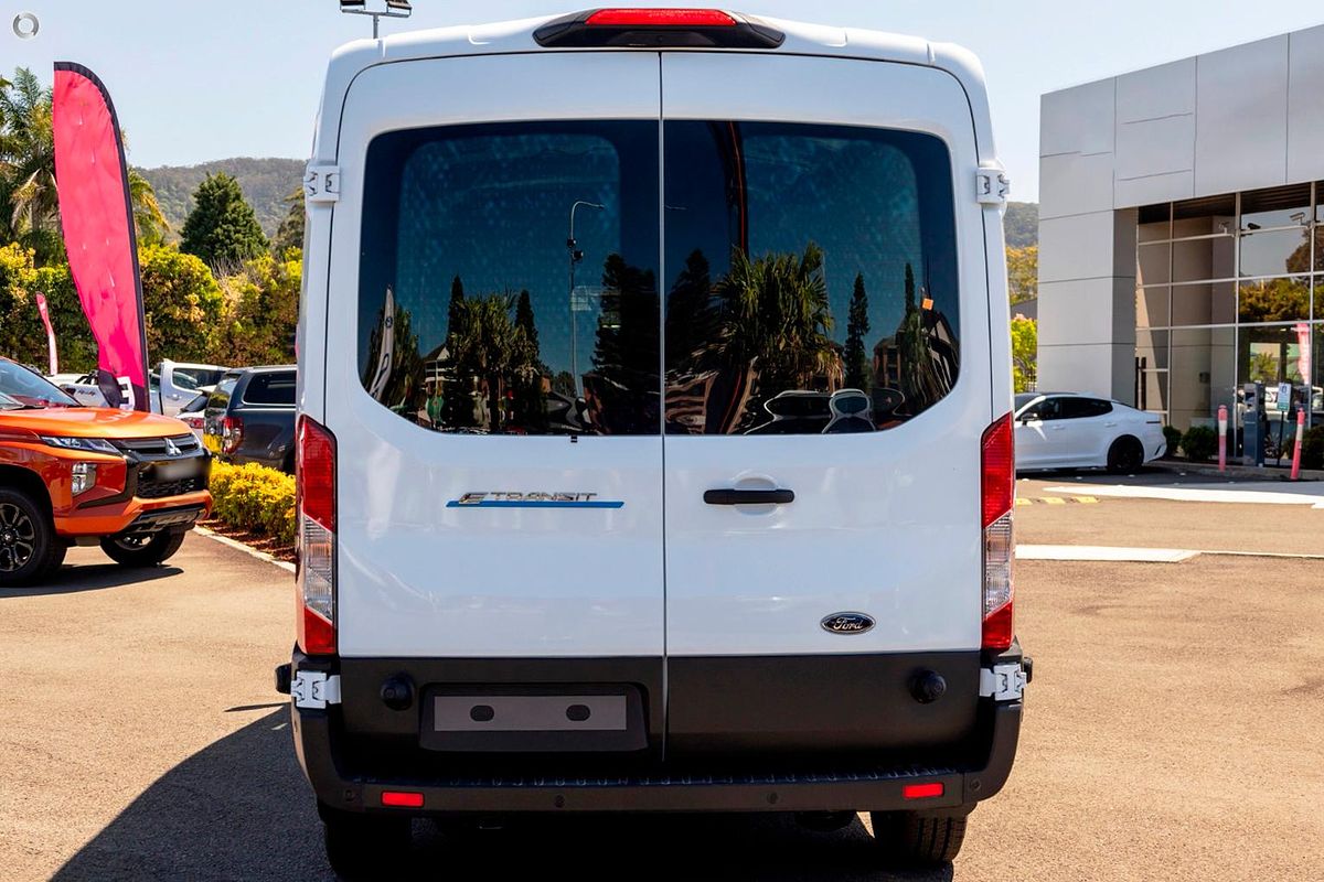 2023 Ford E-Transit 420L VO Mid Roof