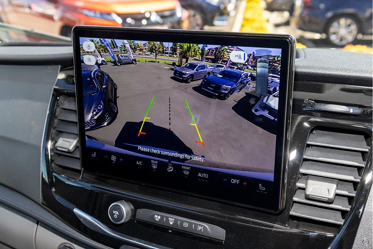 2023 Ford E-Transit 420L VO Mid Roof