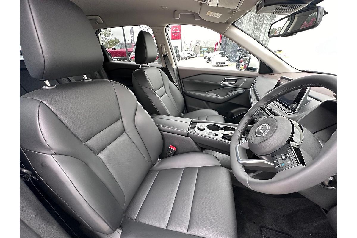 2025 Nissan X-TRAIL ST-L e-POWER T33