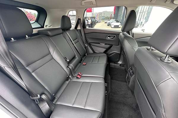 2025 Nissan X-TRAIL ST-L e-POWER T33