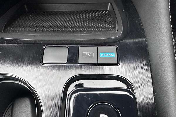 2025 Nissan X-TRAIL ST-L e-POWER T33