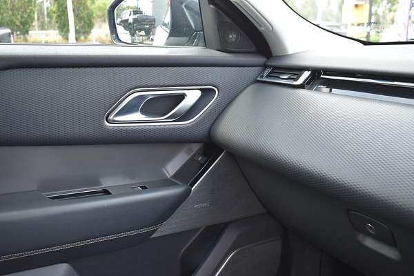 2019 Land Rover Range Rover Velar D240 SE L560