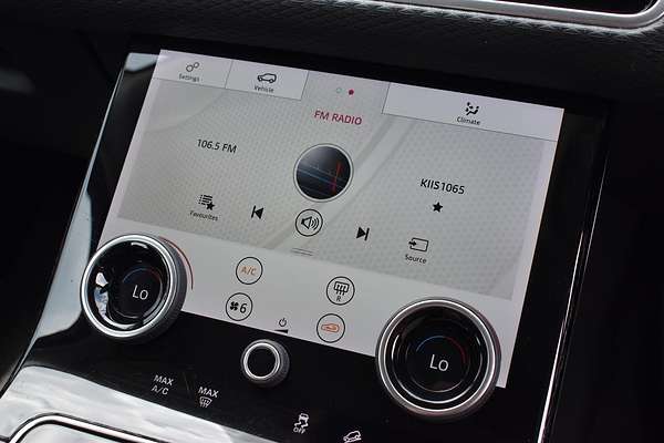 2019 Land Rover Range Rover Velar D240 SE L560