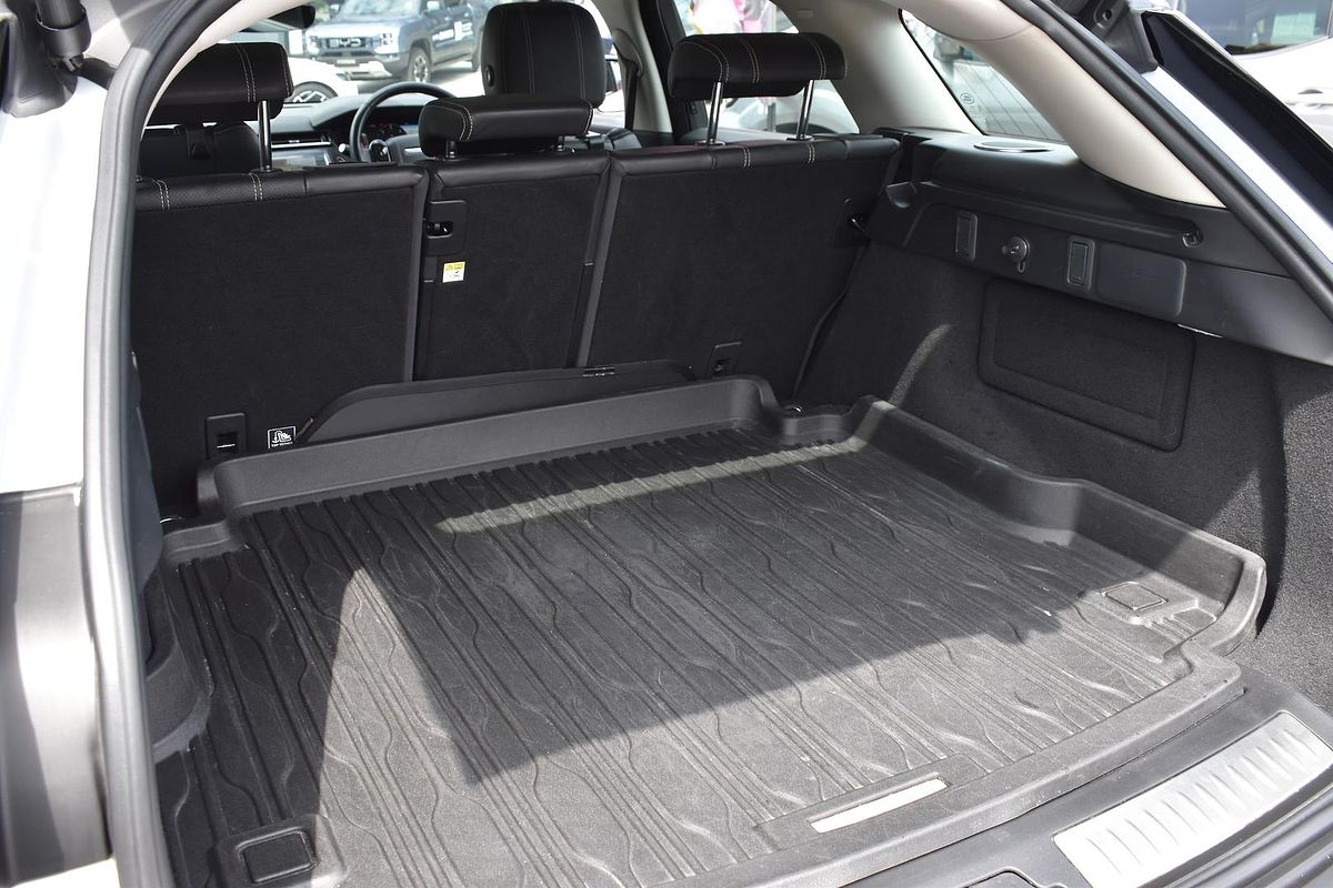 2019 Land Rover Range Rover Velar D240 SE L560