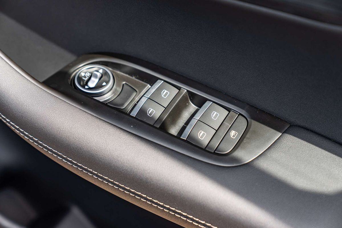 2025 Chery Tiggo 4 Hybrid Urban