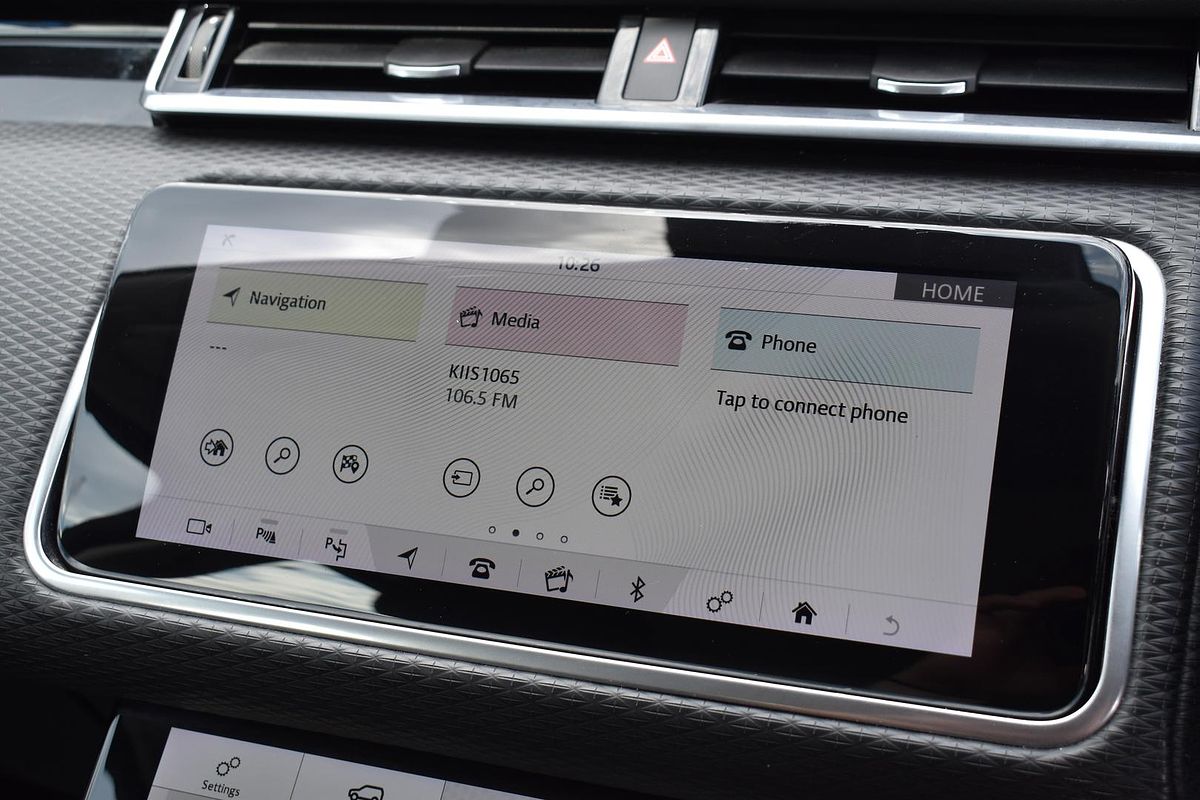 2019 Land Rover Range Rover Velar D240 SE L560