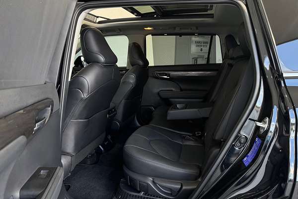 2024 Toyota Kluger Grande AXUH78R