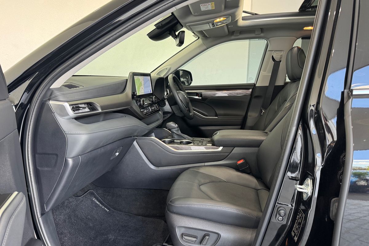 2024 Toyota Kluger Grande AXUH78R