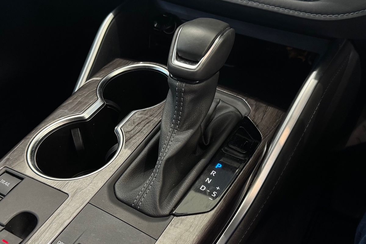 2024 Toyota Kluger Grande AXUH78R