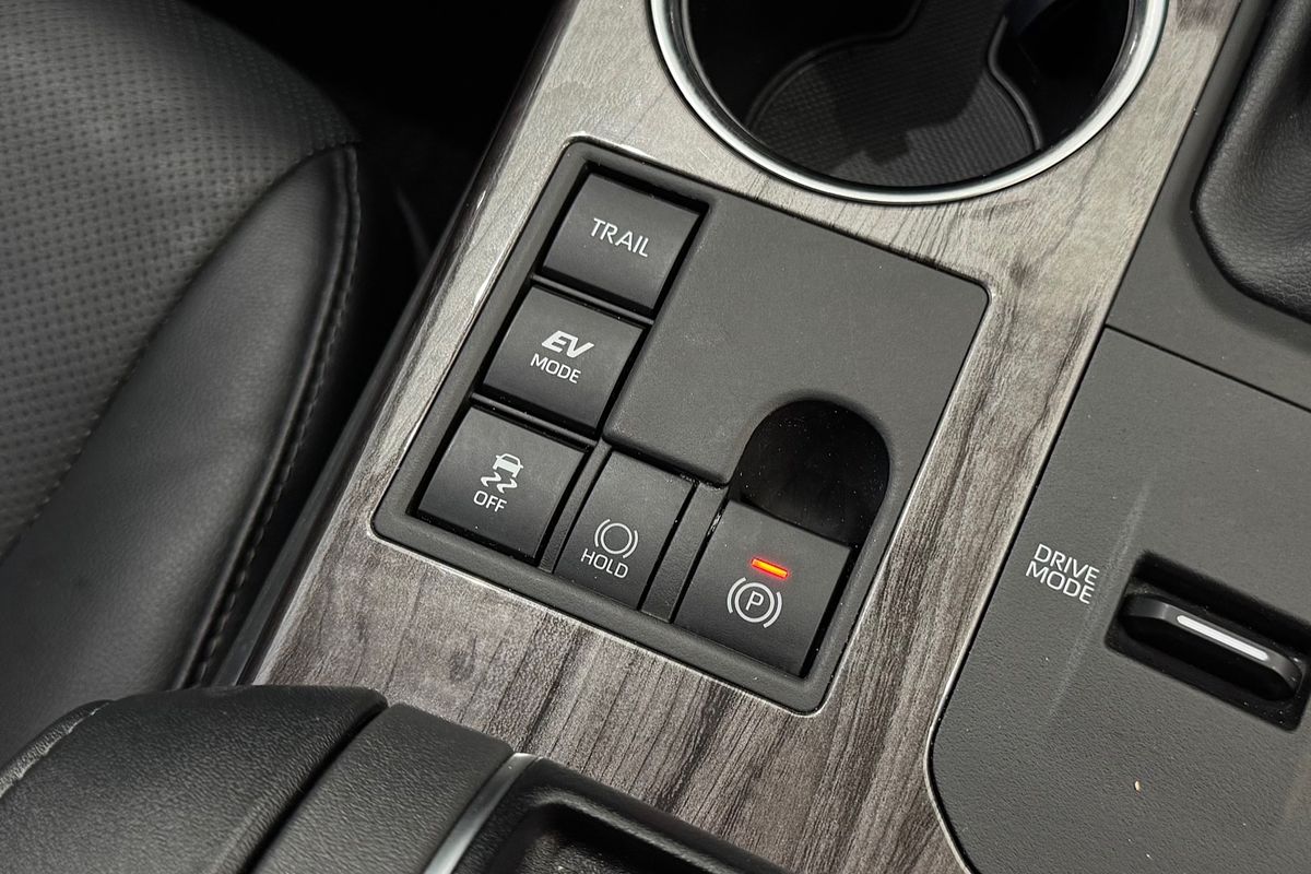 2024 Toyota Kluger Grande AXUH78R