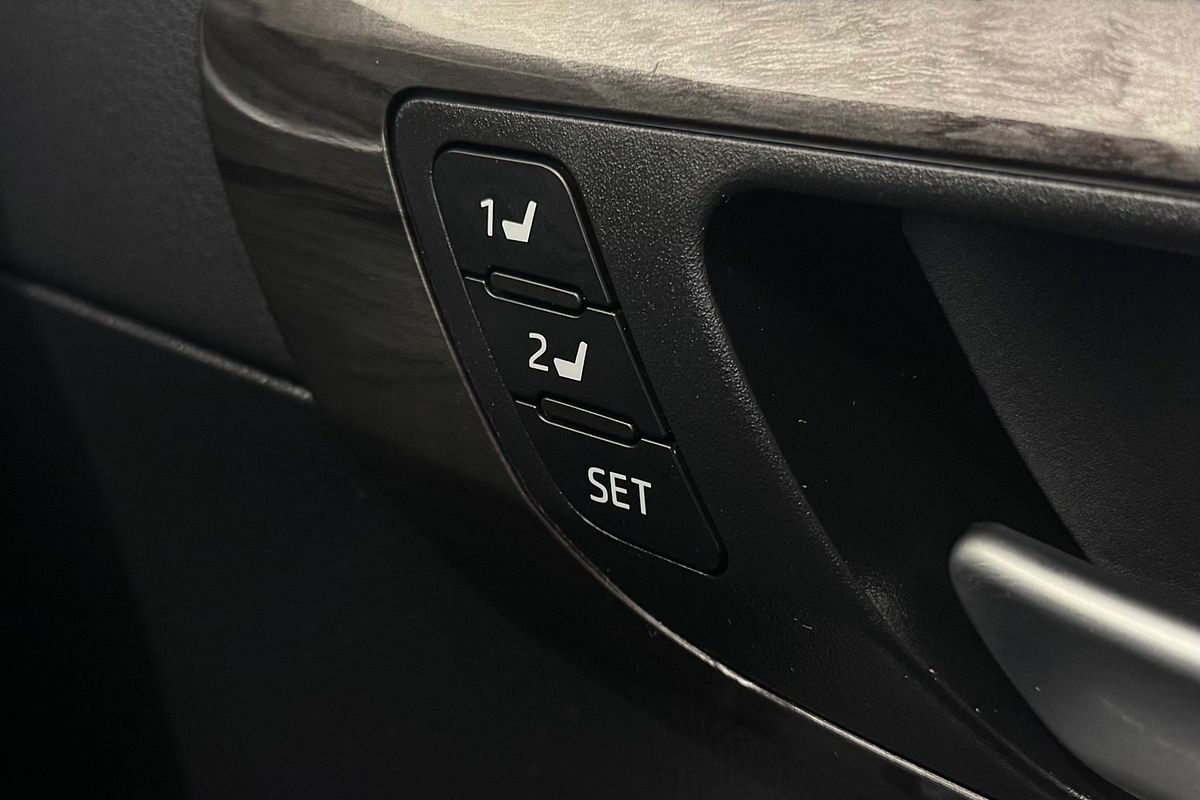 2024 Toyota Kluger Grande AXUH78R