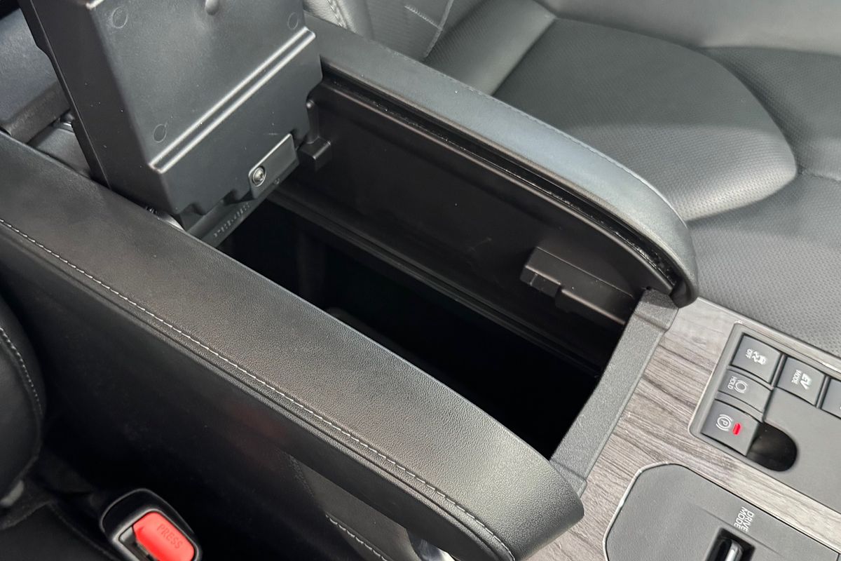 2024 Toyota Kluger Grande AXUH78R