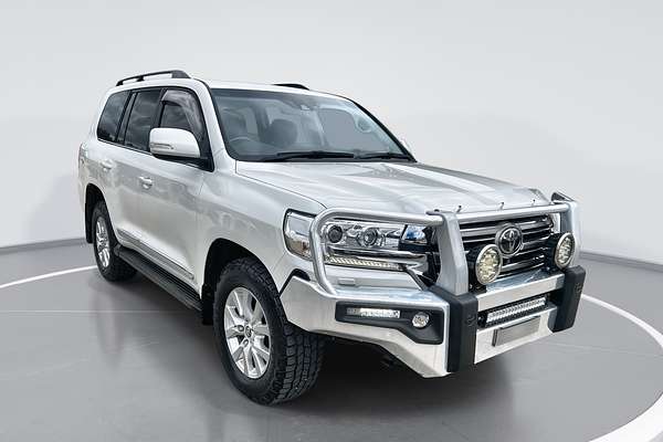 2017 Toyota Landcruiser Sahara VDJ200R
