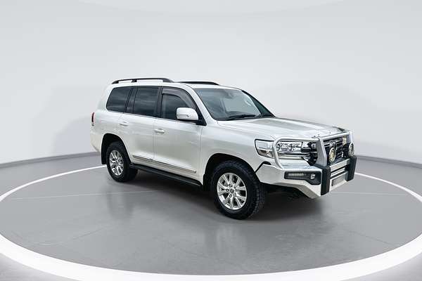 2017 Toyota Landcruiser Sahara VDJ200R