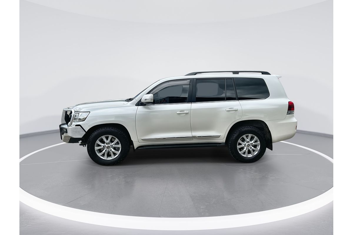 2017 Toyota Landcruiser Sahara VDJ200R