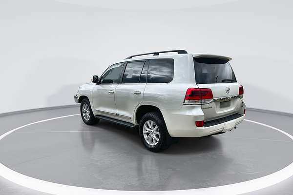 2017 Toyota Landcruiser Sahara VDJ200R