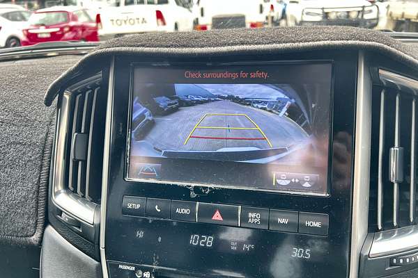 2017 Toyota Landcruiser Sahara VDJ200R