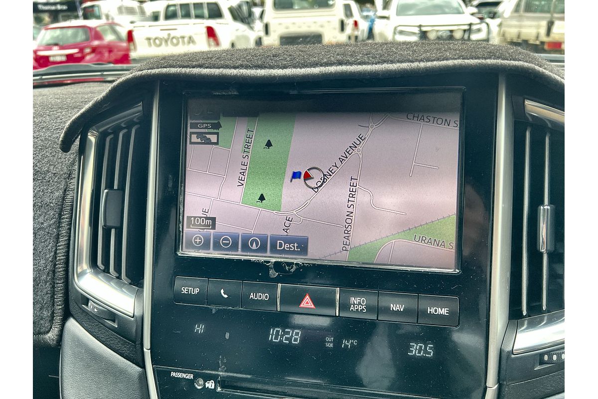 2017 Toyota Landcruiser Sahara VDJ200R