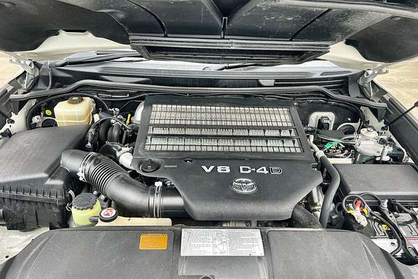 2017 Toyota Landcruiser Sahara VDJ200R