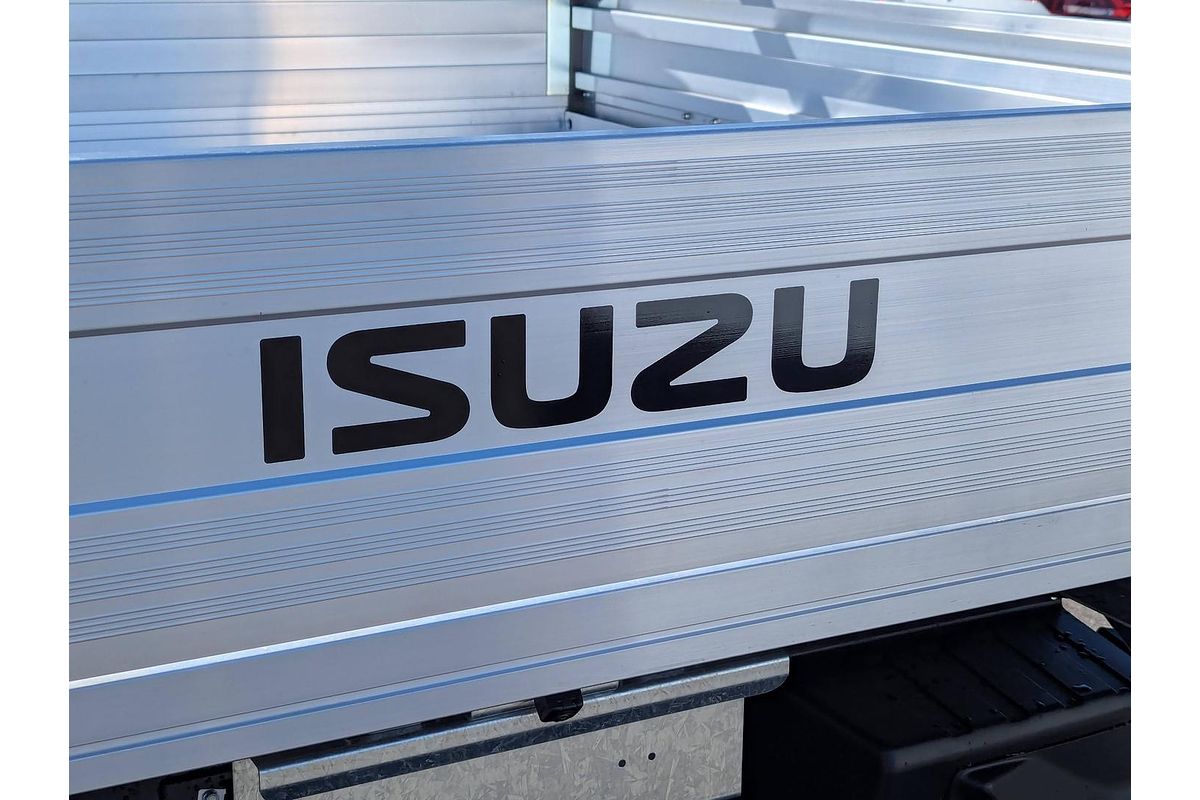 2025 Isuzu D-MAX SX 4X4