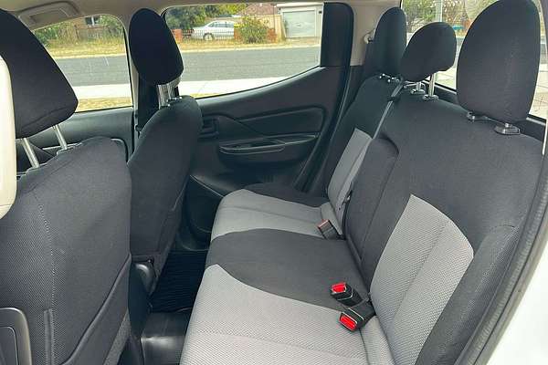 2021 Mitsubishi Triton GLX ADAS MR 4X4