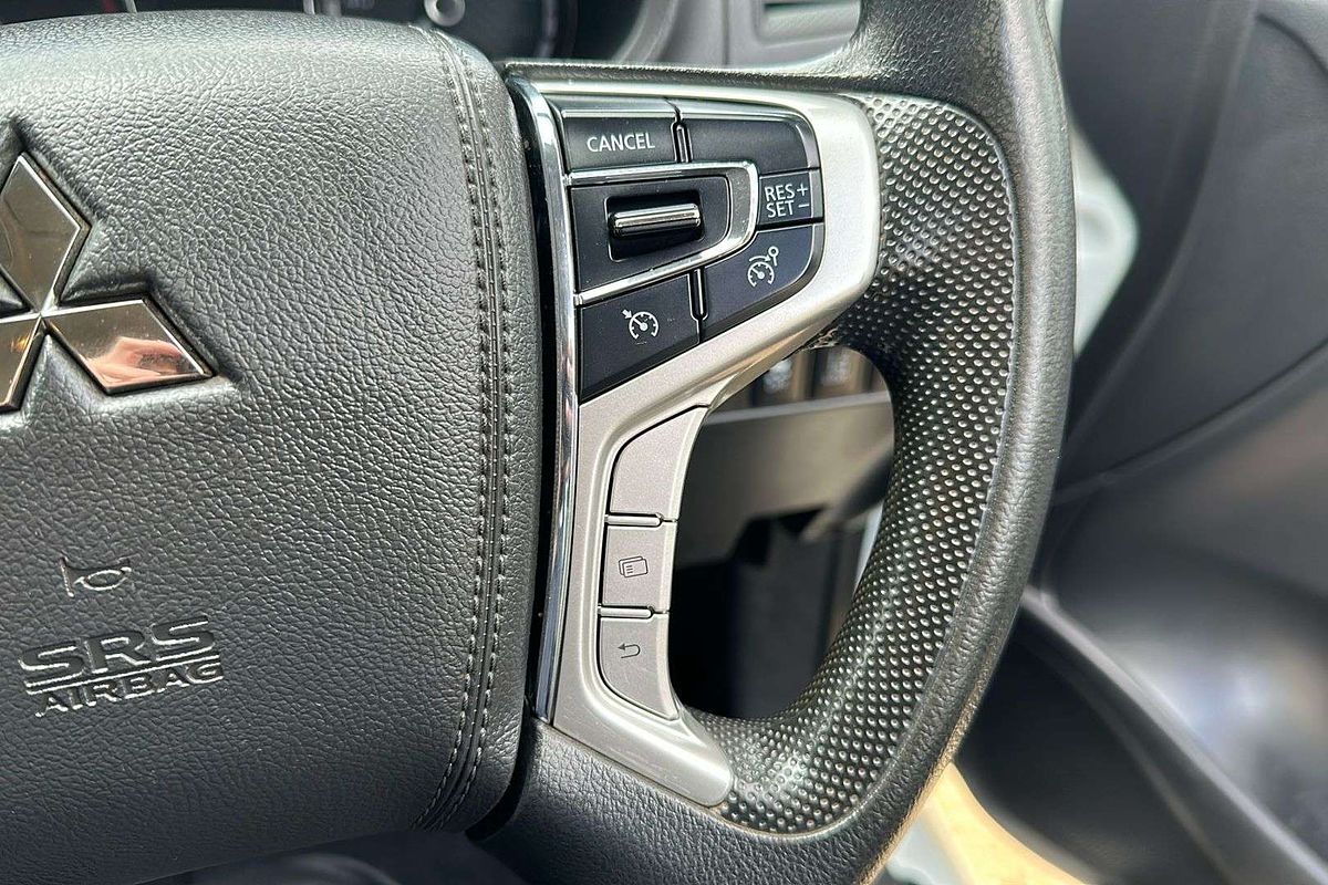 2021 Mitsubishi Triton GLX ADAS MR 4X4