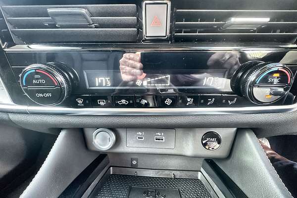 2025 Nissan X-TRAIL ST-L e-POWER T33