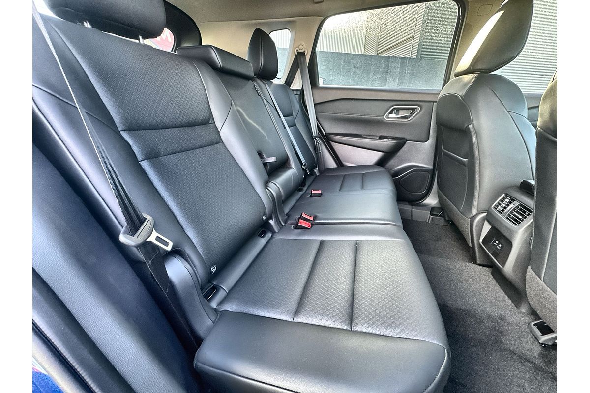 2025 Nissan X-TRAIL ST-L e-POWER T33