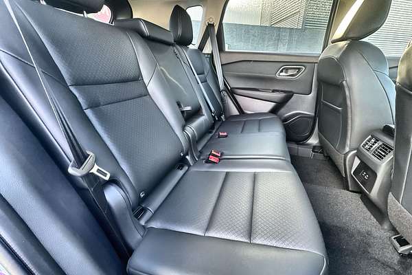 2025 Nissan X-TRAIL ST-L e-POWER T33