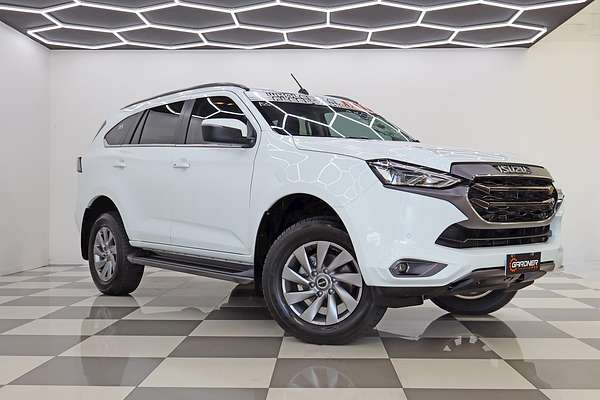 2022 Isuzu MU-X LS-U