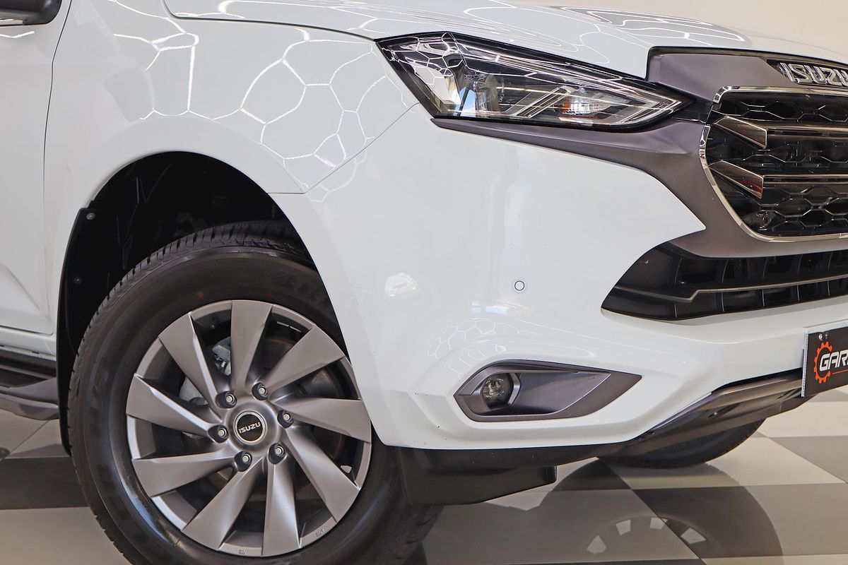 2022 Isuzu MU-X LS-U