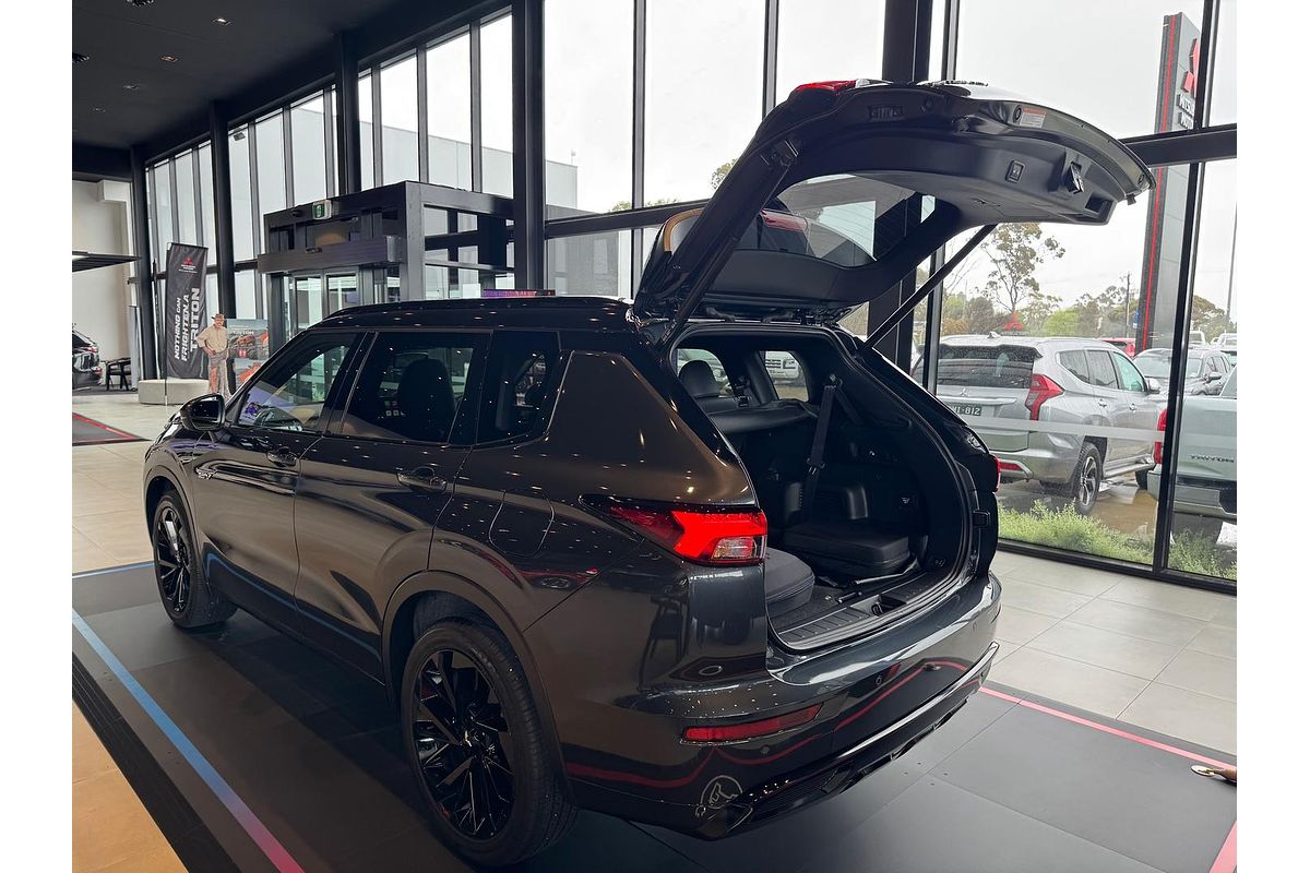 2024 Mitsubishi Outlander PHEV GSR ZM