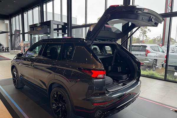 2024 Mitsubishi Outlander PHEV GSR ZM