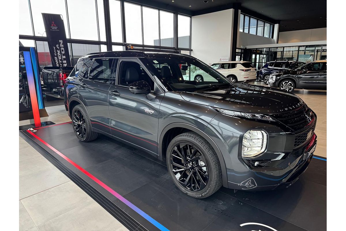 2024 Mitsubishi Outlander PHEV GSR ZM