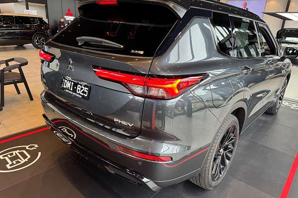 2024 Mitsubishi Outlander PHEV GSR ZM